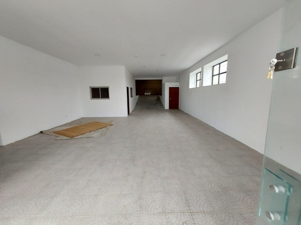 Entrada e área de acesso ao salão principal