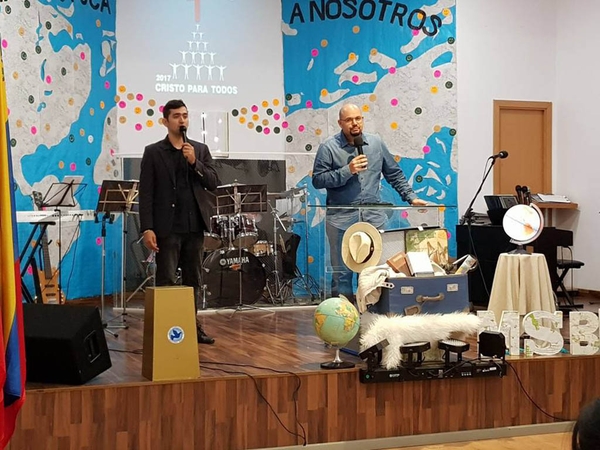 Josué Júnior em um momento de reflexão no domingo pela manhã